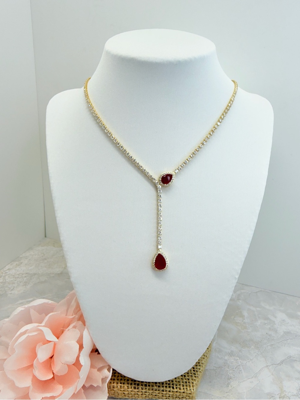 Elegant Gold Teardrop Red Lariat Necklace